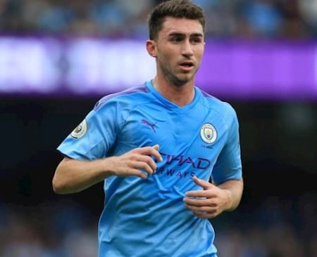 Tương lai ở tại Man City của Laporte đã được lên tiếng